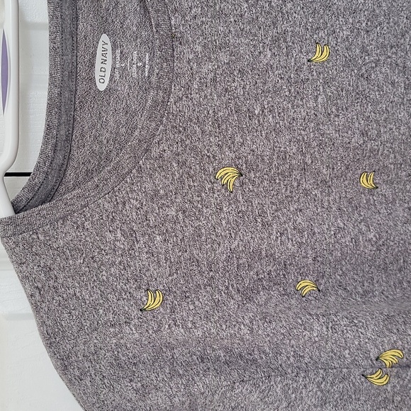 Men's Old Navy T shirt - Picture 4 of 6